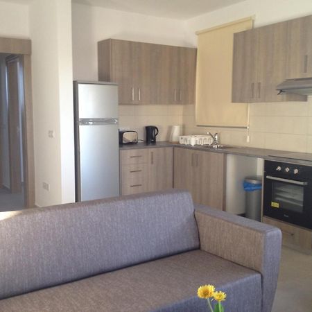 Niro Apartments Polis Exterior photo